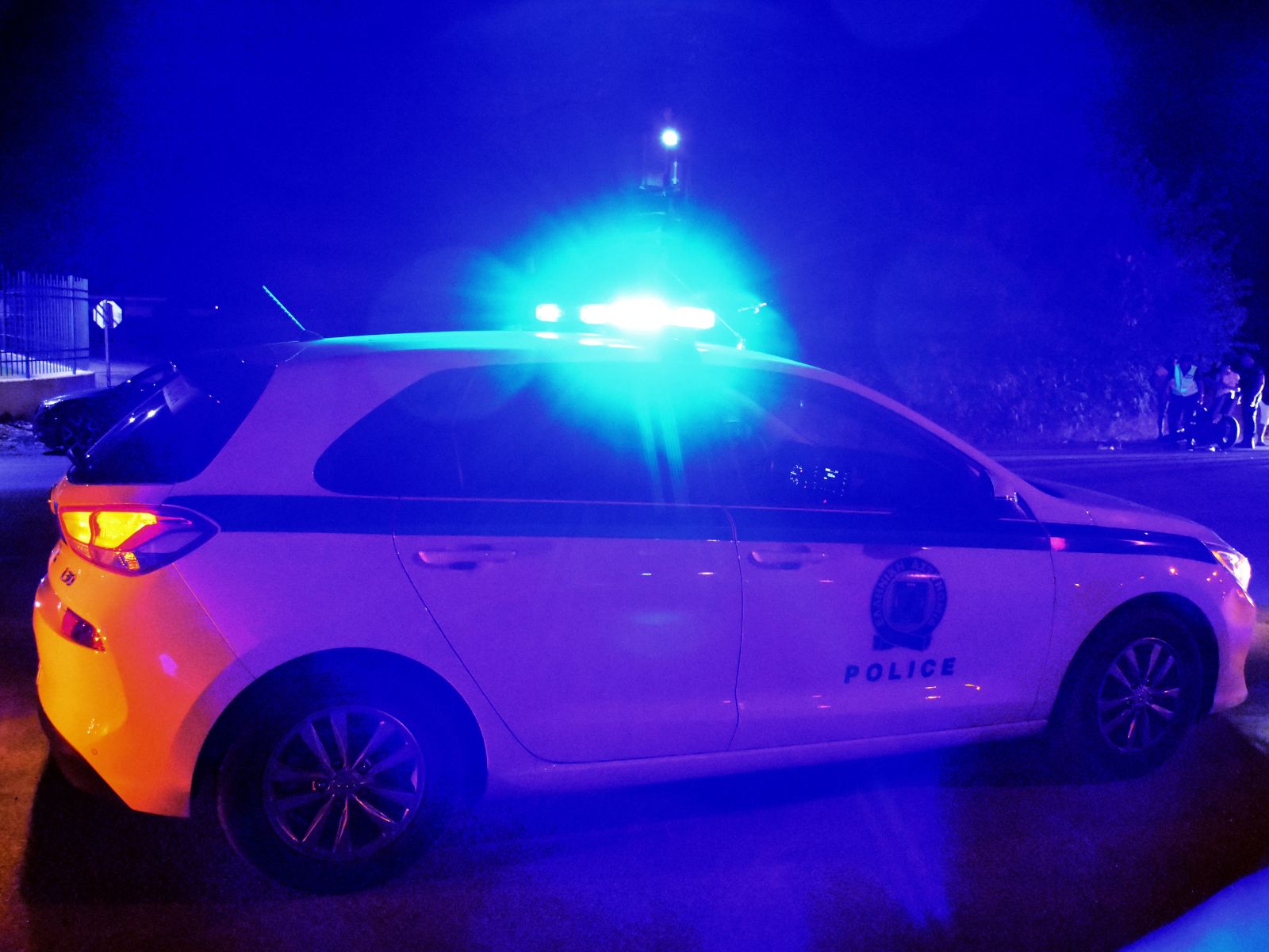 Τροχαίο στην Αθηνών-Σουνίου: Μηχανή ΔΙΑΣ συγκρούστηκε με ΙΧ – Δύο αστυνομικοί τραυματίες