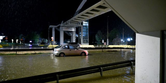 Προειδοποίηση για μολύνσεις από τα λύματα στην Ποσειδώνος