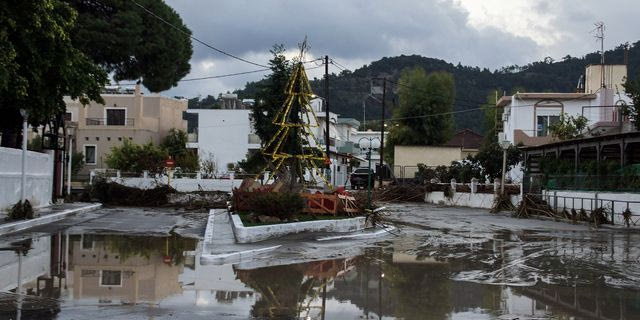 Καταστροφές στην Ρόδο από την κακοκαιρία "Bora"