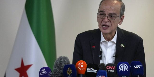 Ο επικεφαλής του Εθνικού Συριακού Συνασπισμού, Χάντι Αλ Μπάχρα