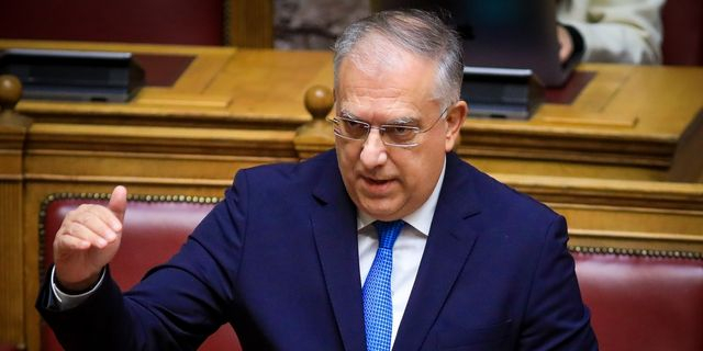 Θεοδωρικάκος: “Θέμα ασφάλειας η πιστοποίηση των ανελκυστήρων”
