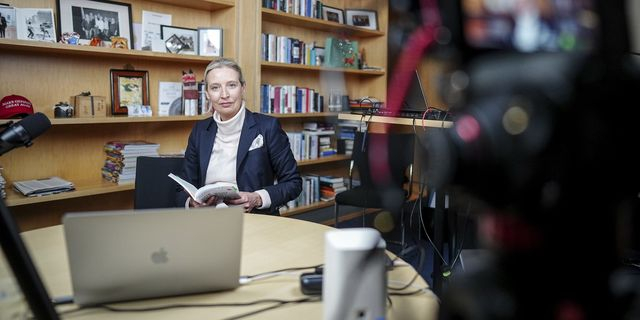 Η Άλις Βάιντελ προετοιμάζεται για ζωντανή συνέντευξη με τον Ίλον Μασκ στην πλατφόρμα X