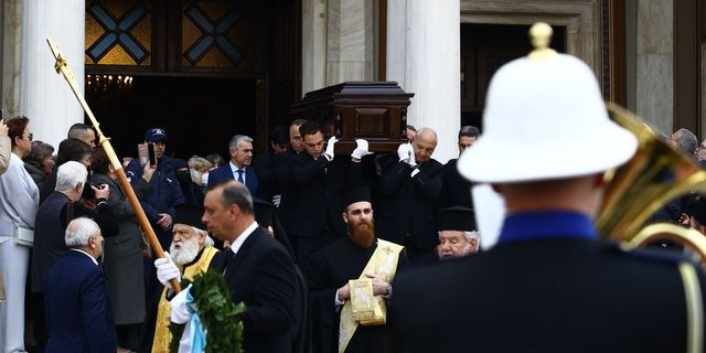 Αναχώρηση του σκηνώματος του μακαριστού Αρχιεπισκόπου Αλβανίας Αναστασίου από την Μητρόπολη Αθηνών όπου είχε τεθεί σε λαϊκό προσκύνημα, Δευτέρα 27 Ιανουαρίου 2025.