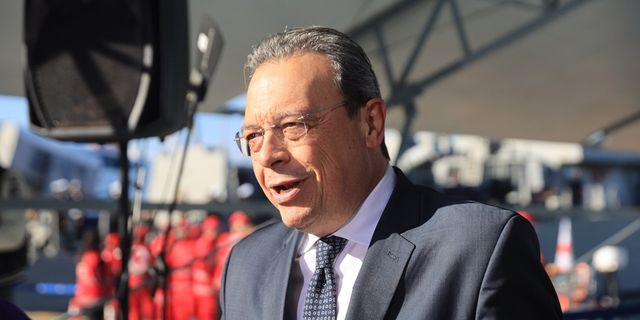 Φάμελλος: Πάλι πιο ψηλά ο Εμμανουήλ Καραλής!