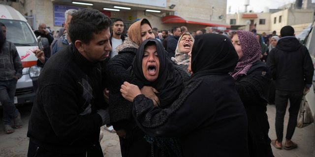 Ιλάν Παπέ: “Γενοκτονία έχουμε στη Γάζα, όχι στην Ουκρανία”