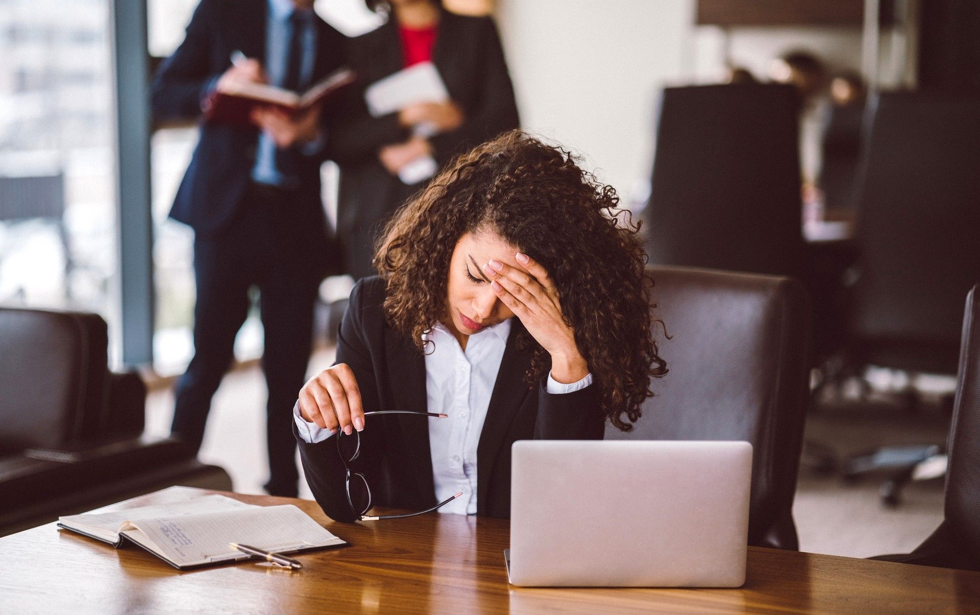 Γιατί το 2025 θα είναι μια δύσκολη χρονιά για τη Gen Z