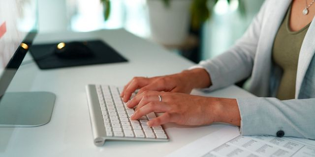 Μείωση της ανεργίας τον Ιανουάριο – Σταθερά ψηλά των νέων