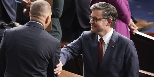 Ο Μάικ Τζόνσον επανεξελέγη πρόεδρος της Βουλής των Αντιπροσώπων