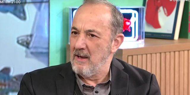 Στέλιος Μάινας: Μου είχαν ζητήσει σε φανάρι να τους πω ένα αστείο για να γελάσουν