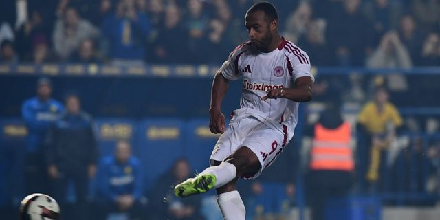 Παναιτωλικός – Ολυμπιακός 0-2: Οι “ερυθρόλευκοι” πέρασαν άνετα από το Αγρίνιο