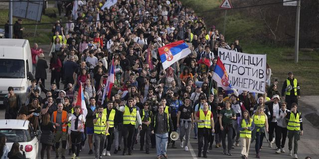 Πορεία φοιτητών από το Βελιγράδι προς το Νόβι Σαντ