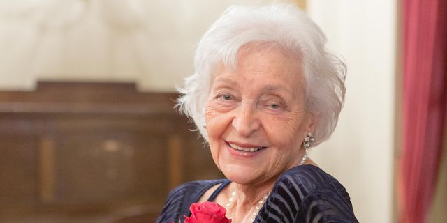 Πέθανε η τραγουδίστρια Στέλλα Γκρέκα σε ηλικία 103 ετών