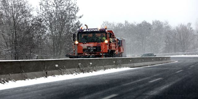 Απαγορεύσεις κυκλοφορίας και κλειστά σχολεία – Πώς θα εξελιχθεί η κακοκαιρία