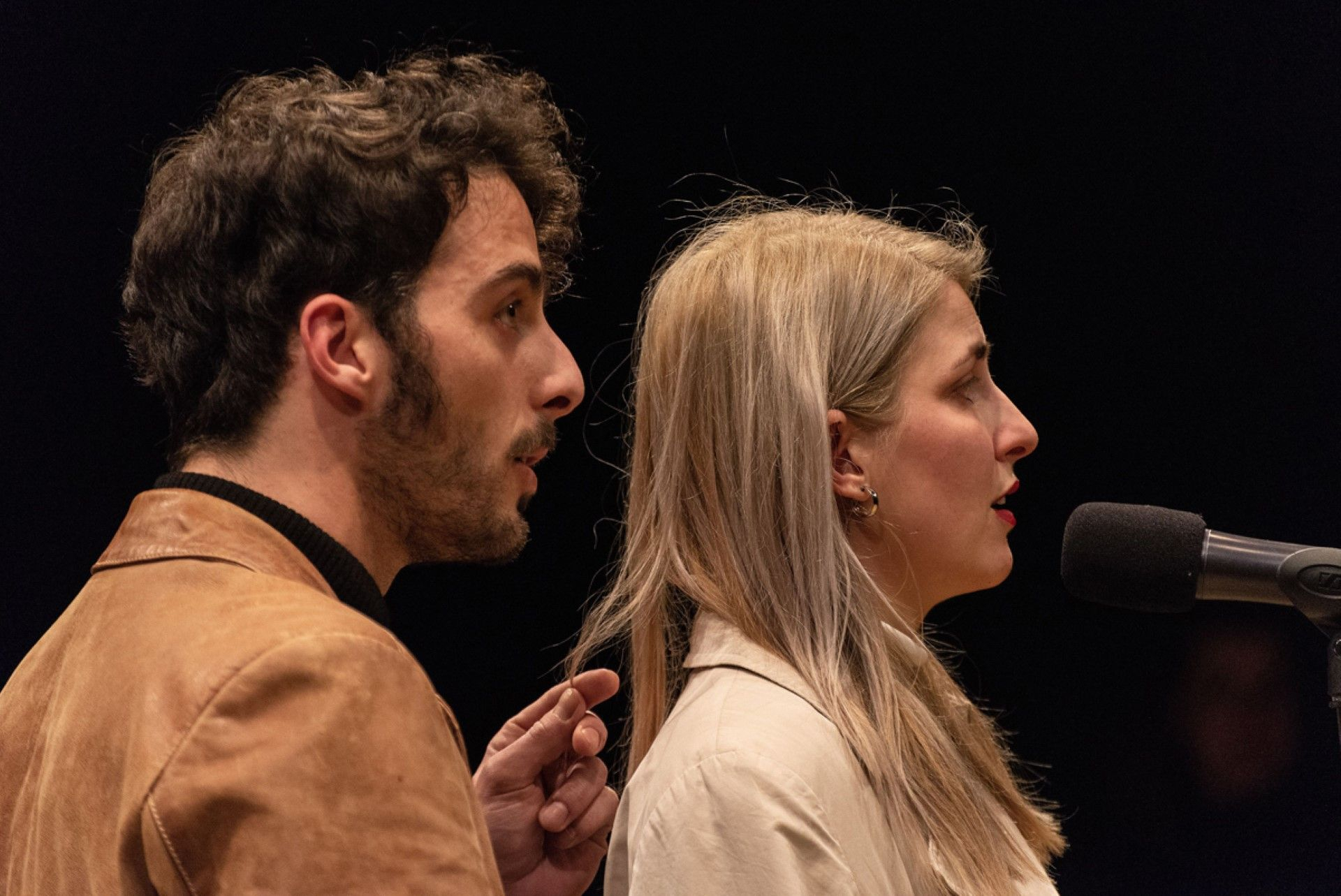 “Σ΄εσάς που με ακούτε”