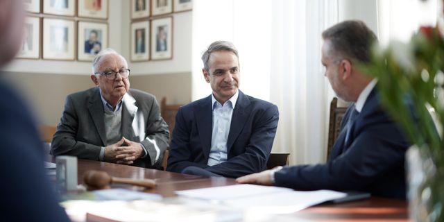 Επίσκεψη Μητσοτάκη στο “Σπίτι του Παιδιού”: Πάντα θα μας αιφνιδιάζει η έκταση του ανθρώπινου δράματος