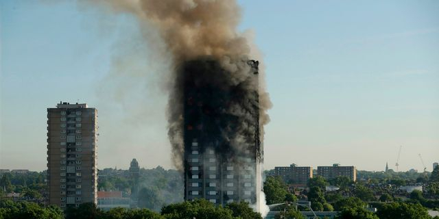 Πυρκαγιά στον πύργο Grenfell στο Λονδίνο