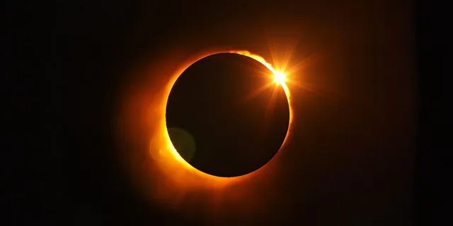 Η πρώτη έκλειψη της χρονιάς στις 17/02/2026 κρύβει εκπλήξεις για 4 ζώδια