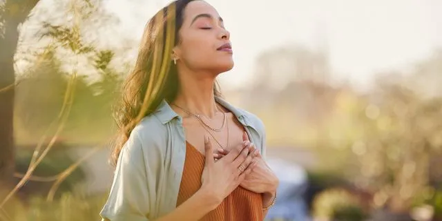 Ήλιος σε τρίγωνο με Δία και Κρόνο στις 17/11/2025: Η πιο υποστηρικτική φάση του Νοεμβρίου για 3 ζώδια