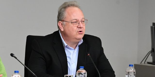 O Κώστας Παπαζάχος εκπρόσωπος ενημέρωσης για τη σεισμική δραστηριότητα