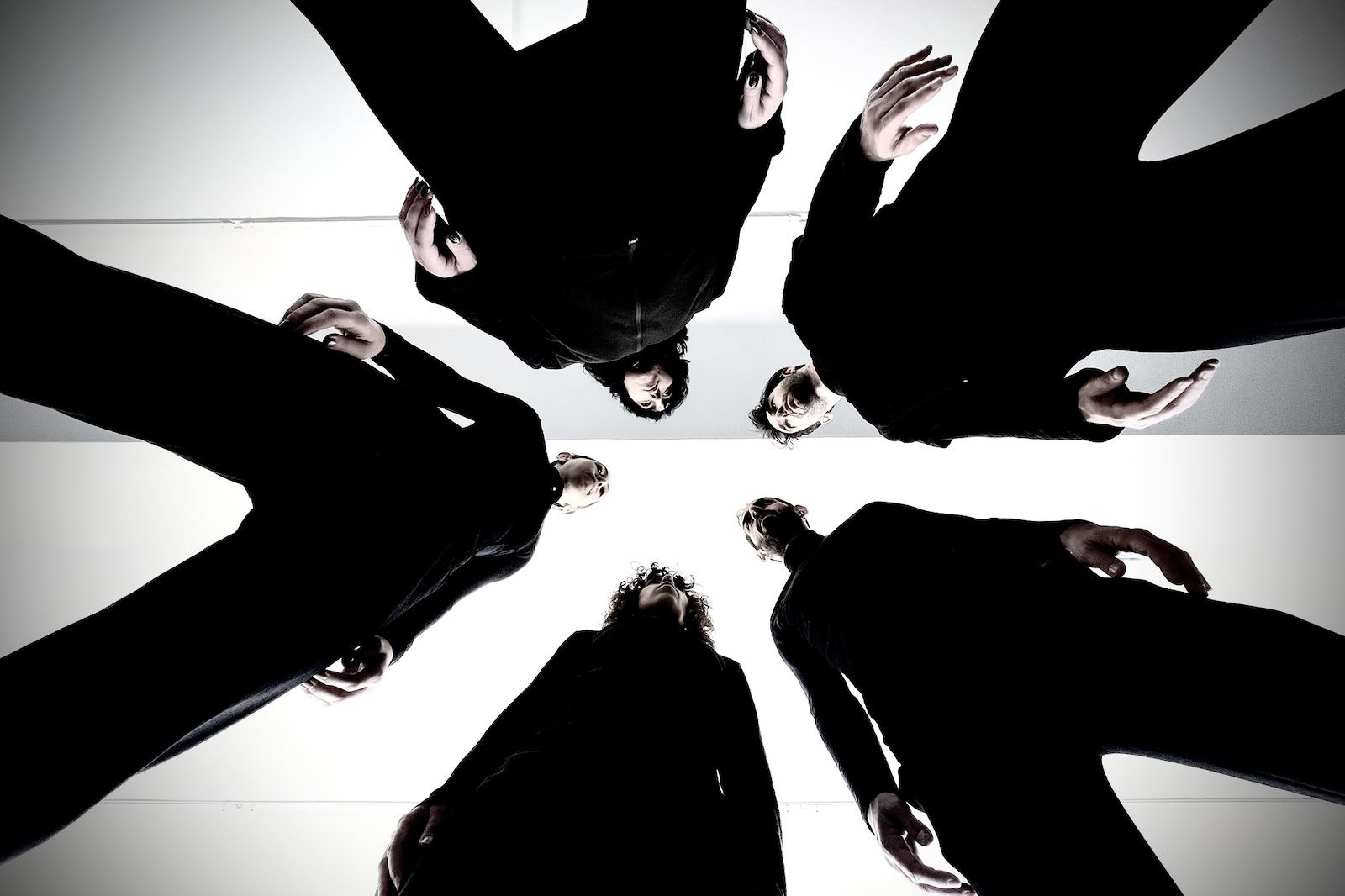 MOVING COLORS IV- Ledsome Land