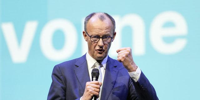 Φρίντριχ Μερτς