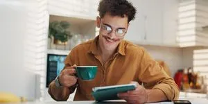 Ποια είναι τα 3 ζώδια που θα ευνοηθούν από το τρίγωνο Ερμή-Δία στις 03/04/2026;