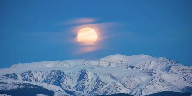 Τα 4 ζώδια που θα επηρεαστούν περισσότερο από την Πανσέληνο του «χιονιού» στις 02/02/2026