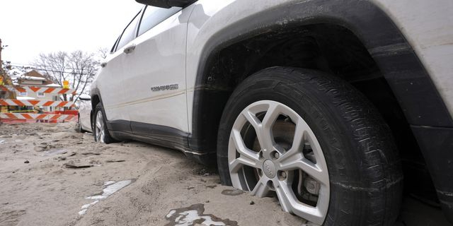 Αυτοκίνητα πάγωσαν στο Ντιτρόιτ