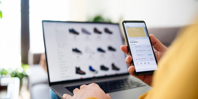 Εξαρθρώθηκε κύκλωμα παρασκευής και πώλησης προϊόντων “μαϊμού” μέσω διαδικτύου