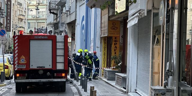 Κατεσβέσθη η φωτιά σε κτίριο στην Λιοσίων – Αποκαταστάθηκε η κυκλοφορία