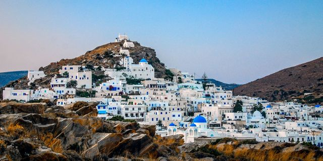 Σε κατάσταση έκτακτης ανάγκης και η Ίος