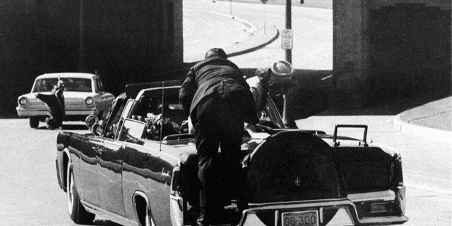 Πέθανε ο πράκτορας της Secret Service που προσπάθησε να σώσει τον Τζον Φ. Κένεντι