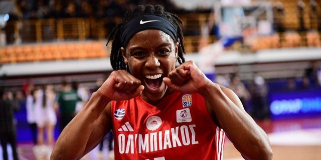 Παναθηναϊκός – Ολυμπιακός 55-57: Μυθική ανατροπή με καλάθι της Λάμπερτ στο φινάλε