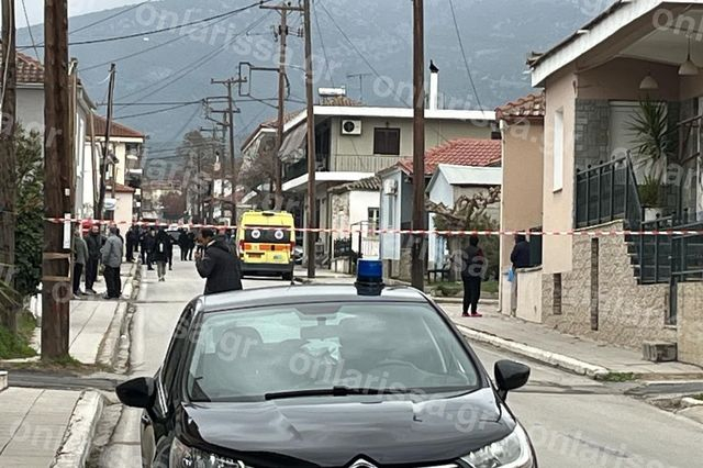Λάρισα: Ταμπουρωμένος με όπλο πρώην πολιτευτής της Χρυσής Αυγής που σκότωσε δύο άτομα