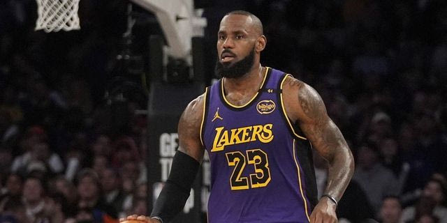 Ο ΛεΜπρόν Τζέιμς θα γράψει ιστορία τα ξημερώματα της Τετάρτης με την 23η σεζόν του στο NBA