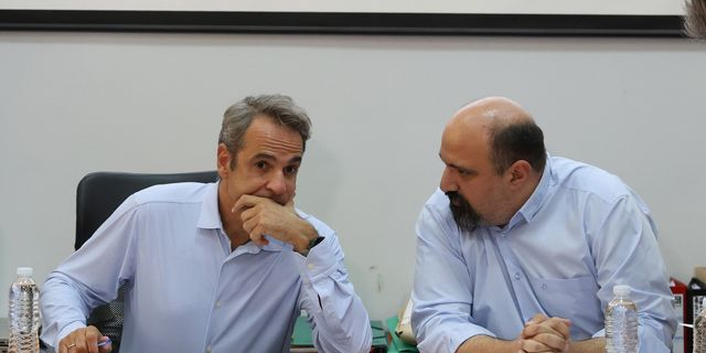 Τέμπη: Το δίλημμα Μητσοτάκη με τον Τριαντόπουλο