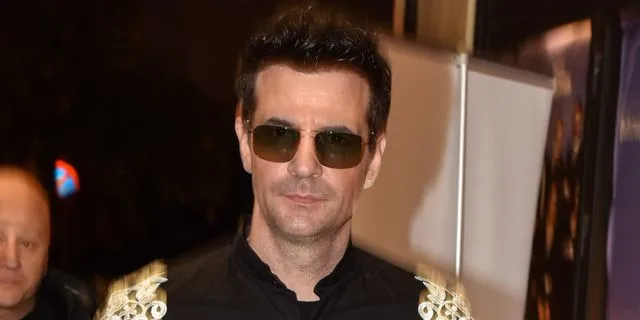 Ο τραγουδιστής Νίνο