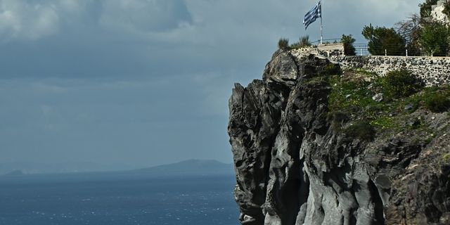 Σαντορίνη: Συνεχίζεται η σεισμική ακολουθία – Σε εγρήγορση παραμένουν οι αρχές