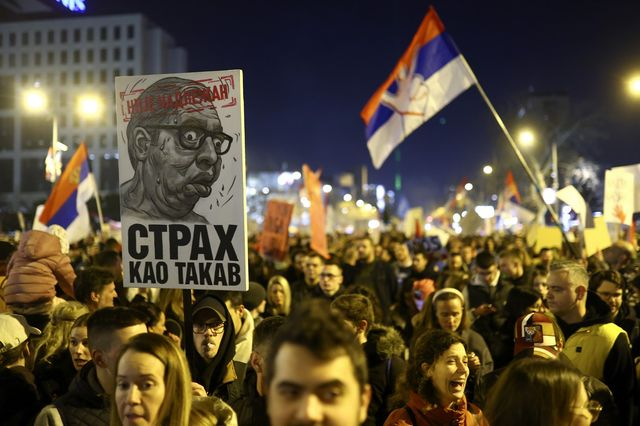 Η γενιά που δεν έχει να χάσει κάτι θύμισε στους Σέρβους πως ο φόβος δεν είναι ζωή