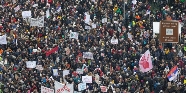 Σερβία: Χιλιάδες φοιτητές στο Κραγκούγεβατς – Μεγάλη διαδήλωση εν όψει της ομιλίας Βούτσιτς 