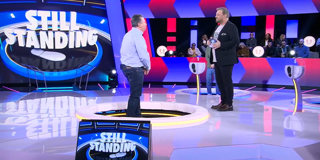 Still Standing: Ποιος είναι ο γιος διάσημων ηθοποιών που έχει παίξει σε πάνω από 10 τηλεπαιχνίδια
