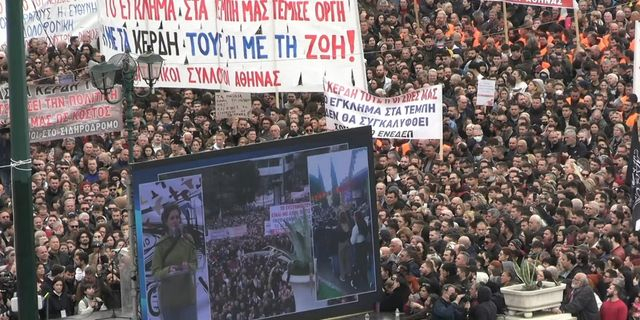 Ενός λεπτού σιγή στο Σύνταγμα