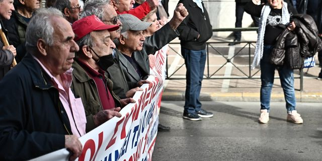 Συγκέντρωση συνταξιούχων