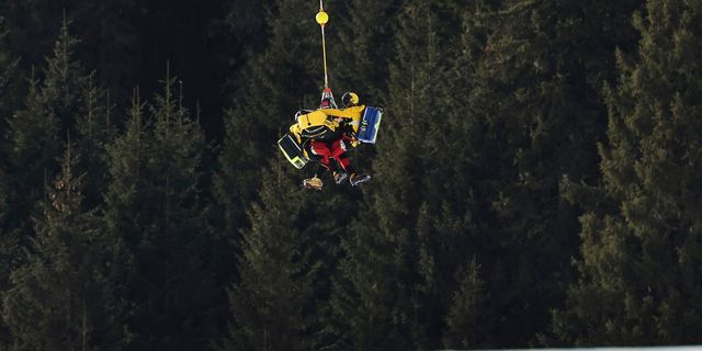 Ατύχημα Ελληνίδας σκιέρ στο Παγκόσμιο Πρωτάθλημα αλπικού σκι: Διεκομίσθη με ελικόπτερο