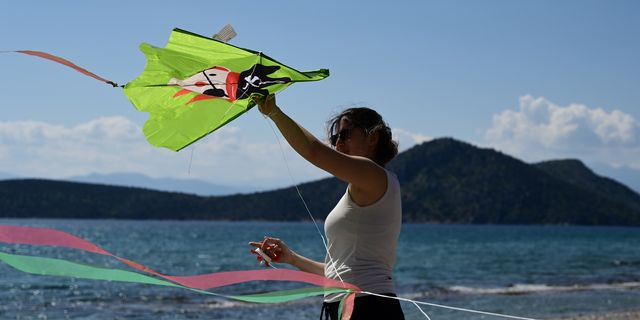 Καθαρά Δευτέρα – ΔΕΔΔΗΕ: “Προσοχή στους χαρταετούς”