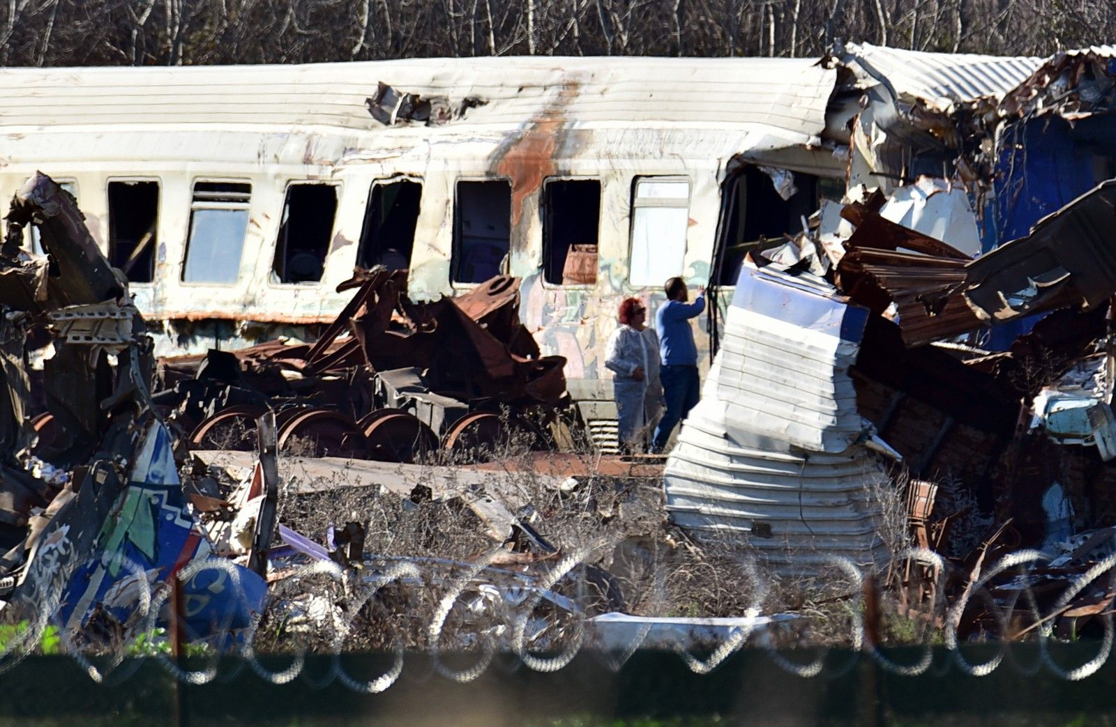 Κλιμάκιο της ΔΑΕΕ στο Κουλούρι στα συντρίμμια της τραγωδίας των Τεμπών