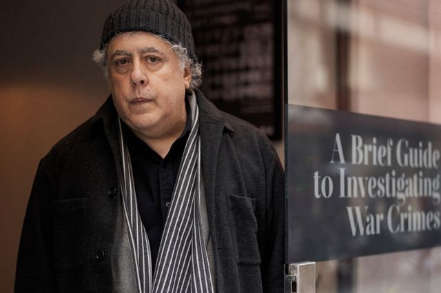 O Ron Haviv αποτυπώνει εγκλήματα πολέμου με την κάμερά του εδώ και δεκαετίες