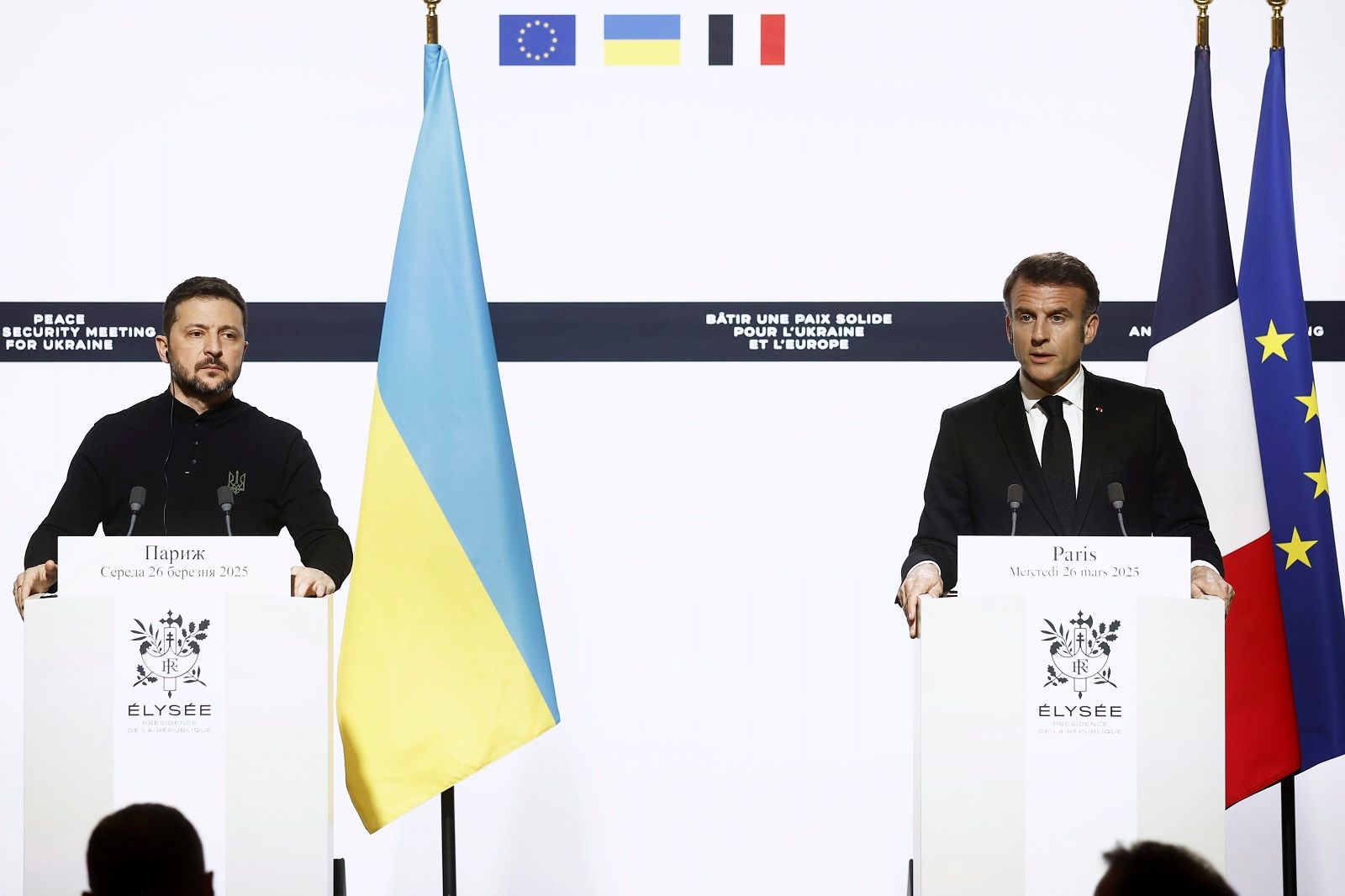 Kοινή συνέντευξη Τύπου του Ουκρανού προέδρου Βολοντίμιρ Ζελένσκι και του Γάλλου προέδρου Εμανουέλ Μακρόν στο Παρίσι