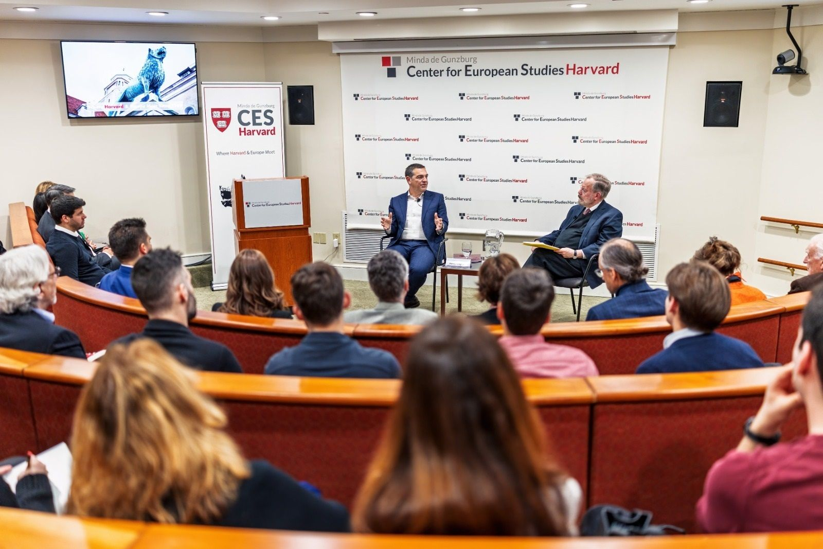 O Αλέξης Τσίπρας στο αμφιθέατρο του Κέντρου Ευρωπαϊκών Σπουδών, CES στο Harvard.