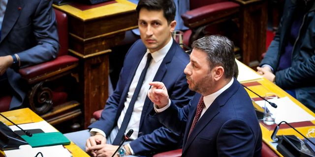 Πρόταση δυσπιστίας: Σε ρόλο κατήγορου η προοδευτική αντιπολίτευση